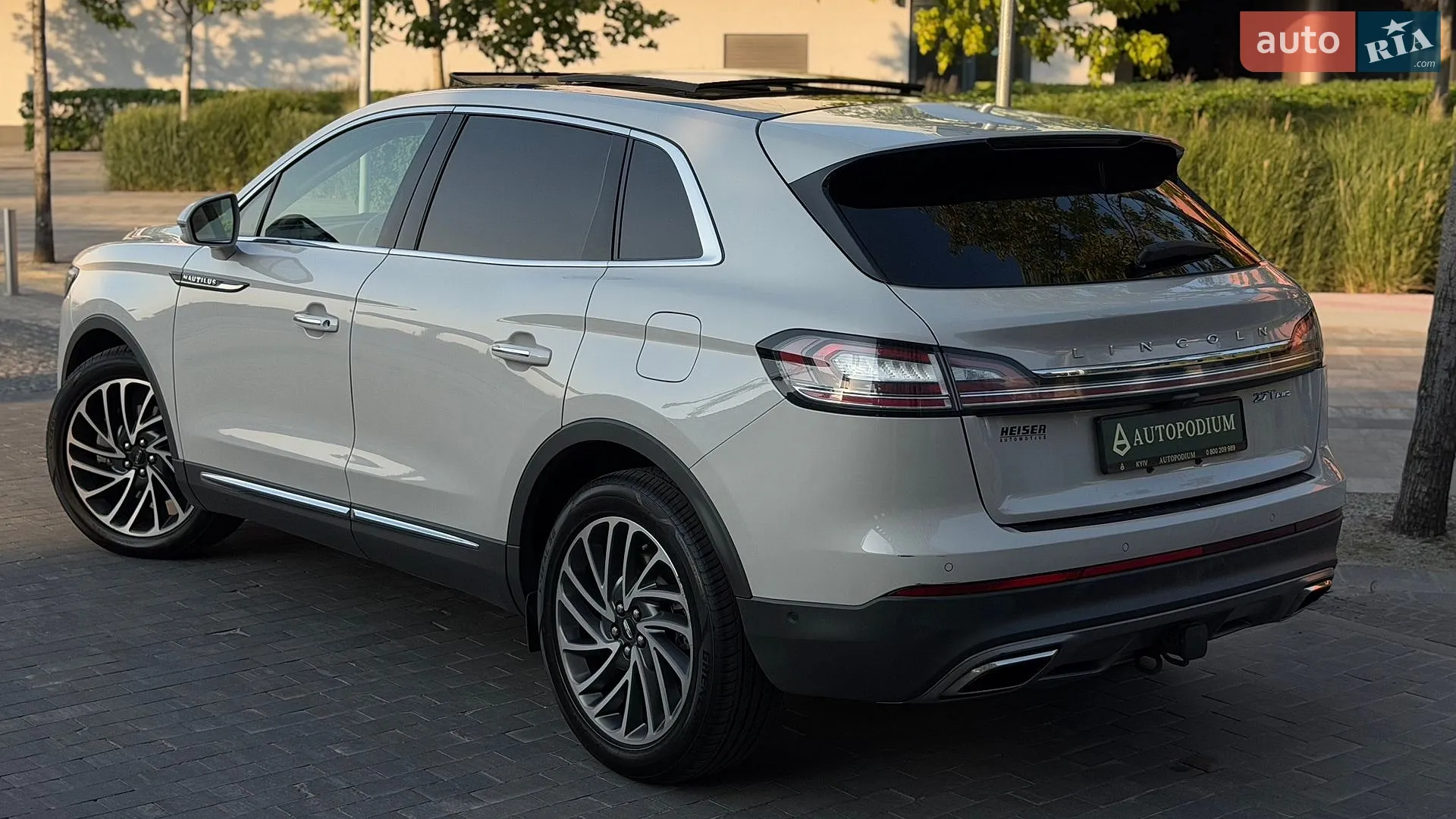 2018 Lincoln Nautilus - мініатюра 8