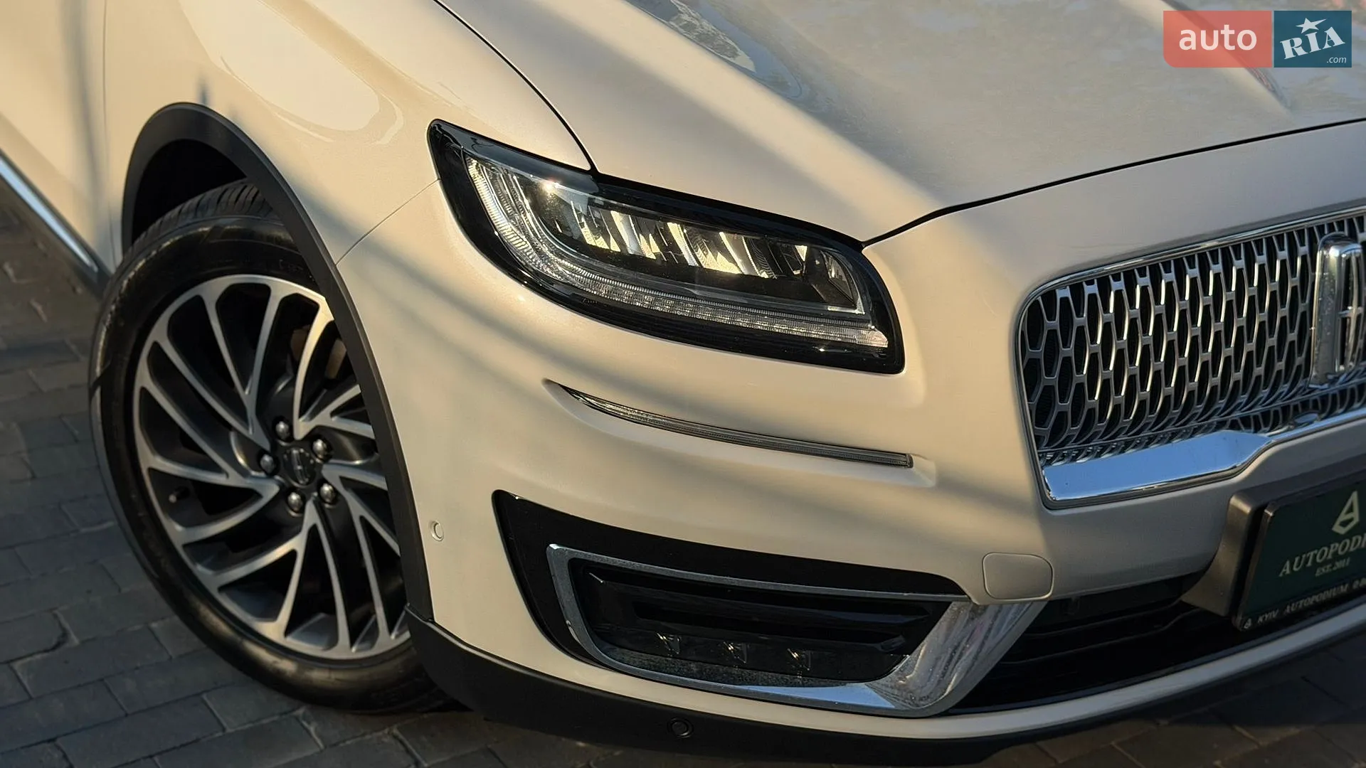 2018 Lincoln Nautilus - мініатюра 13