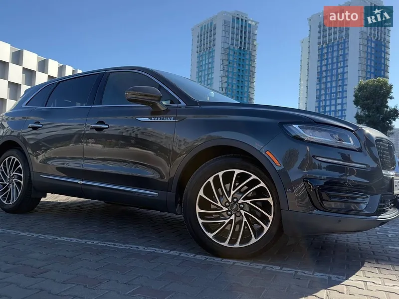 Lincoln Nautilus 2019