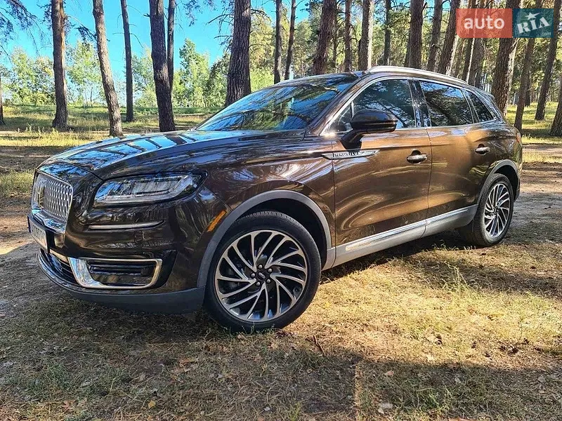 Lincoln Nautilus 2020