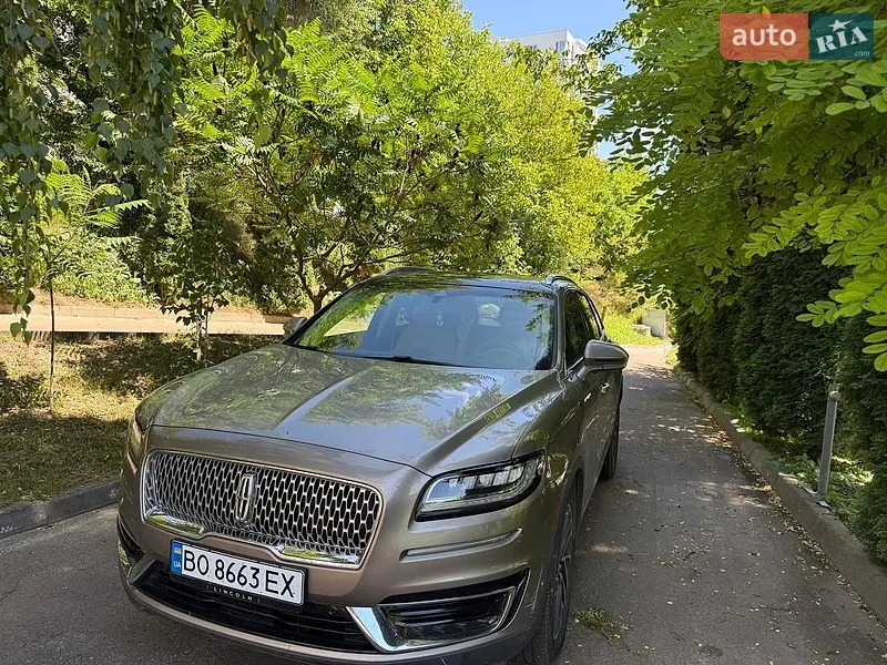 Lincoln Nautilus 2020