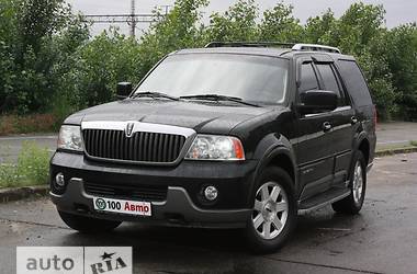Внедорожник / Кроссовер Lincoln Navigator 2003 в 