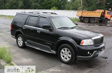 Внедорожник / Кроссовер Lincoln Navigator 2003 в 