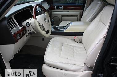 Внедорожник / Кроссовер Lincoln Navigator 2003 в 