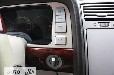 Внедорожник / Кроссовер Lincoln Navigator 2003 в 