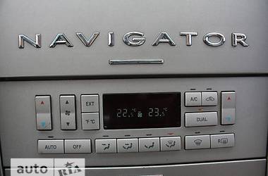 Внедорожник / Кроссовер Lincoln Navigator 2003 в 