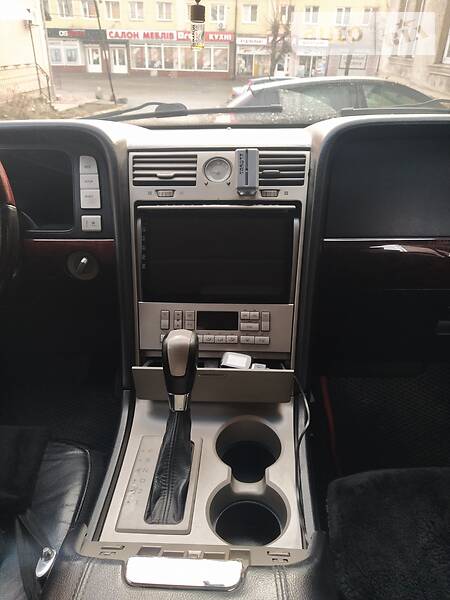 Позашляховик / Кросовер Lincoln Navigator 2003 в Умані фото 20 Позашляховик / Кросовер Lincoln Navigator 2003 в Умані