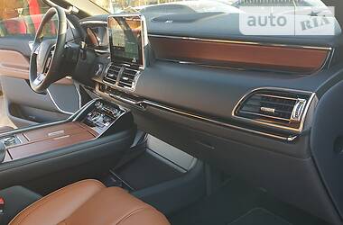 Позашляховик / Кросовер Lincoln Navigator 2019 в 