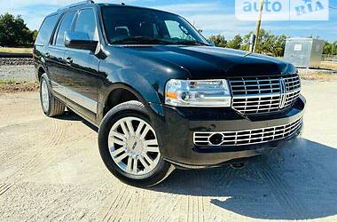 Внедорожник / Кроссовер Lincoln Navigator 2011 в 