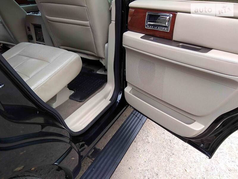 Позашляховик / Кросовер Lincoln Navigator 2011 в Тернополі