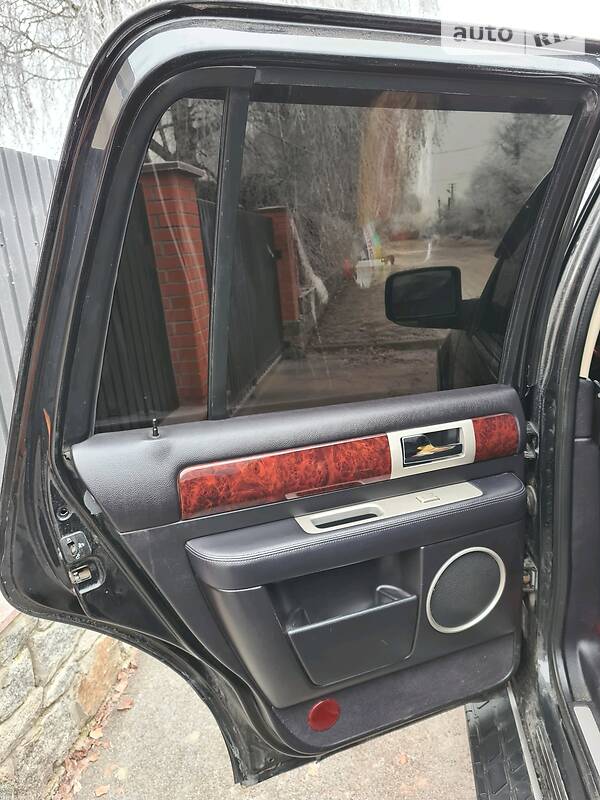Позашляховик / Кросовер Lincoln Navigator 2003 в Умані фото 17 Позашляховик / Кросовер Lincoln Navigator 2003 в Умані