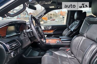 Внедорожник / Кроссовер Lincoln Navigator 2019 в 
