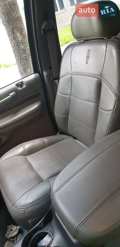 Внедорожник / Кроссовер Lincoln Navigator 2001 в Киеве