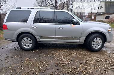 Позашляховик / Кросовер Lincoln Navigator 2010 в Калуші