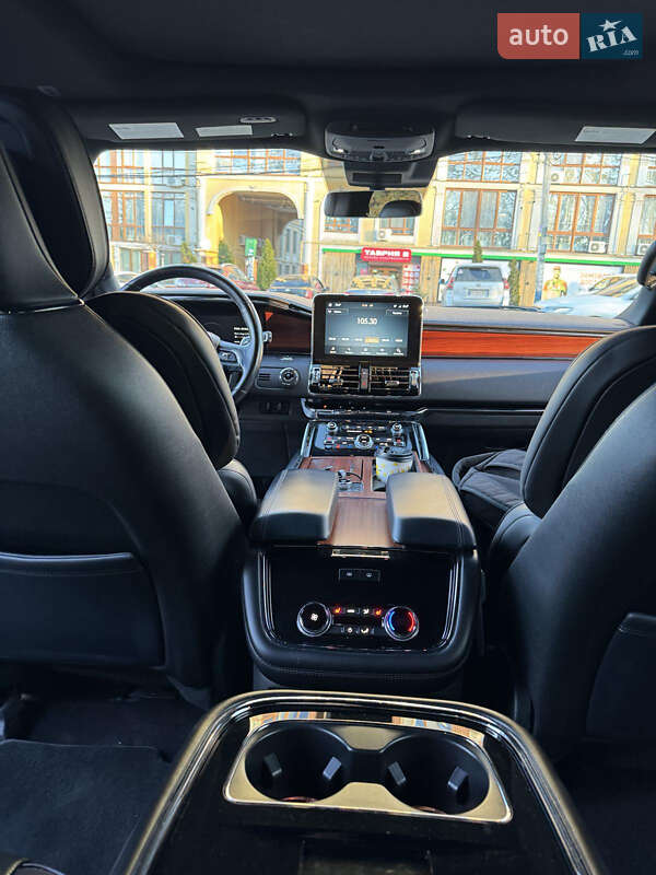 Позашляховик / Кросовер Lincoln Navigator 2018 в Одесі