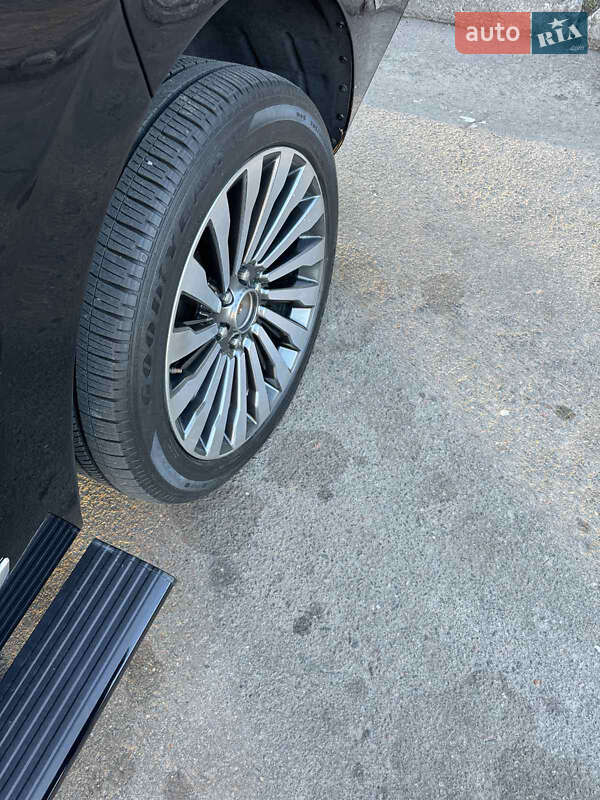 Позашляховик / Кросовер Lincoln Navigator 2018 в Одесі