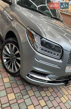 Внедорожник / Кроссовер Lincoln Navigator 2020 в 