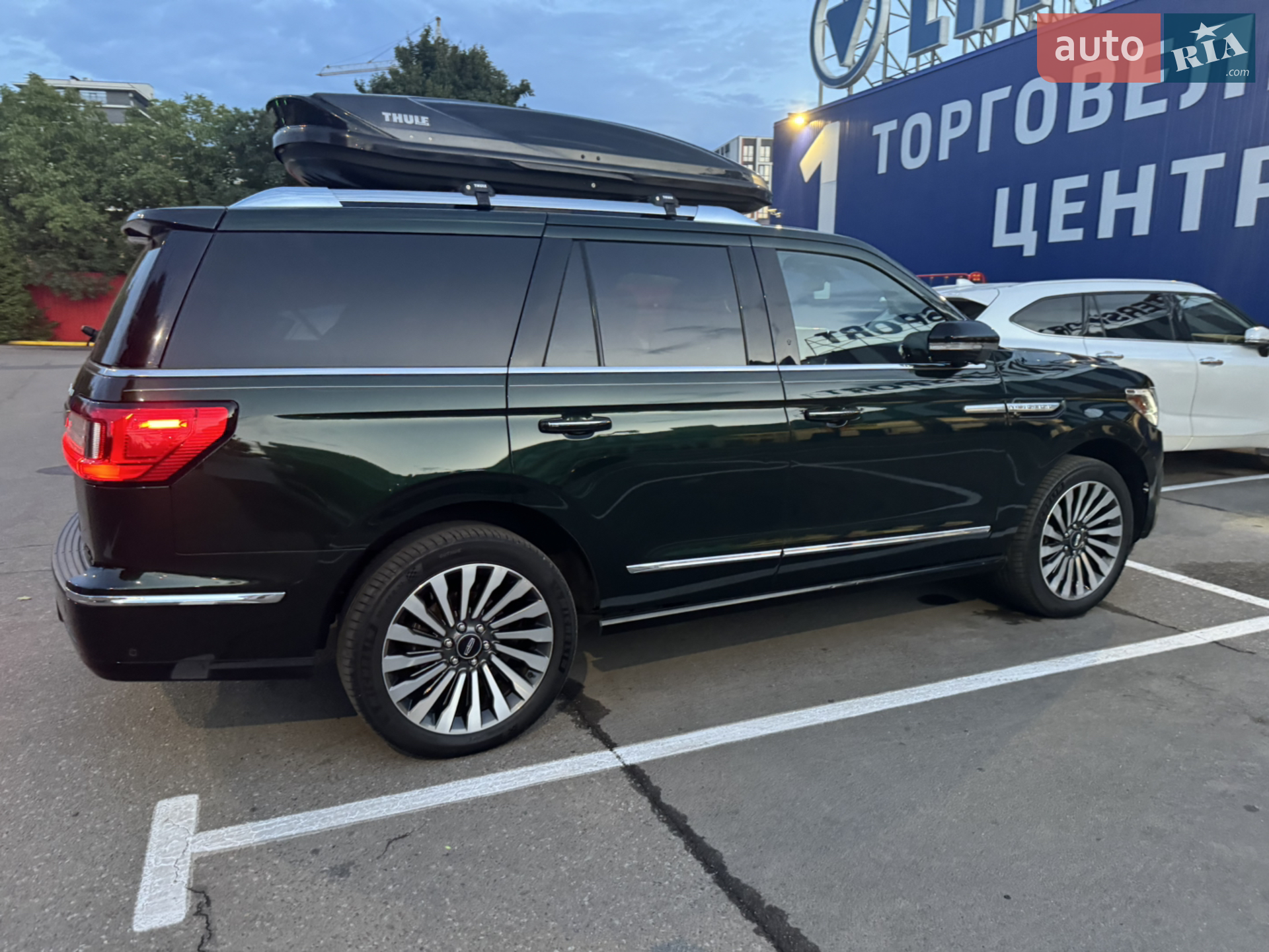 2021 Lincoln Navigator - мініатюра 2