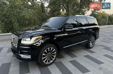 Внедорожник / Кроссовер Lincoln Navigator 2019 в 