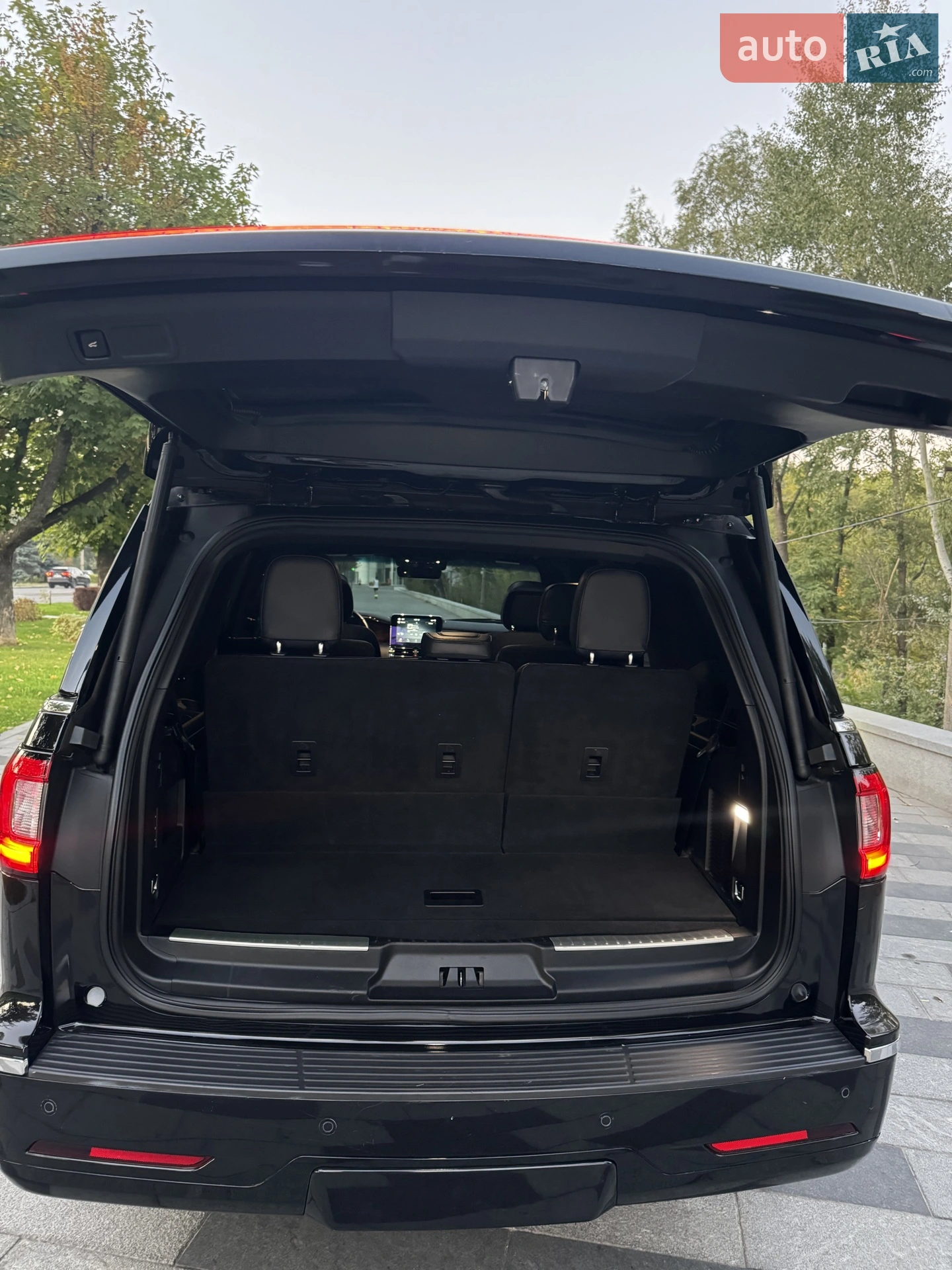2019 Lincoln Navigator - мініатюра 43
