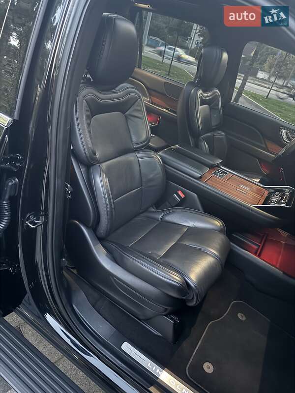 Позашляховик / Кросовер Lincoln Navigator 2019 в Дніпрі