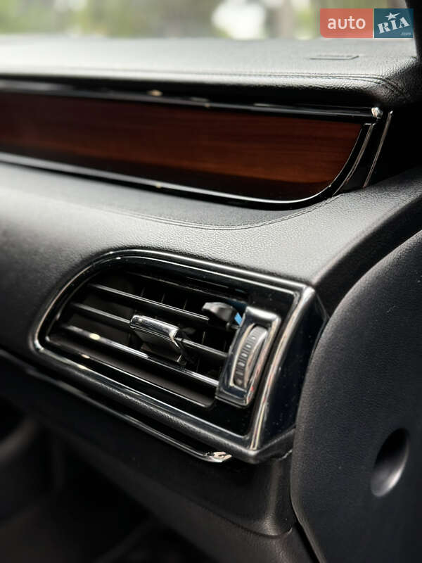 Внедорожник / Кроссовер Lincoln Navigator 2018 в Киеве фото 28 Внедорожник / Кроссовер Lincoln Navigator 2018 в Киеве