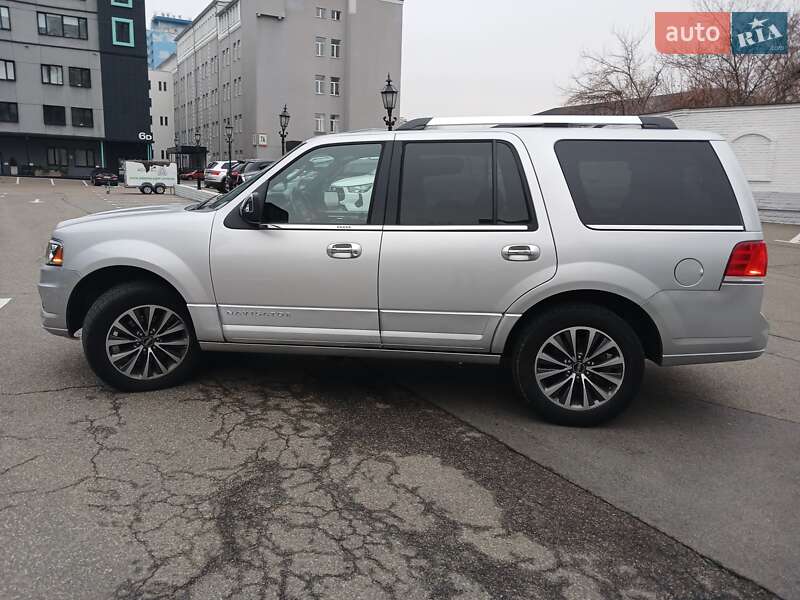 Внедорожник / Кроссовер Lincoln Navigator 2015 в Киеве