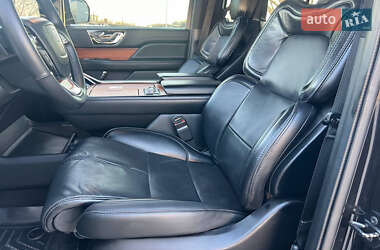 Внедорожник / Кроссовер Lincoln Navigator 2019 в 
