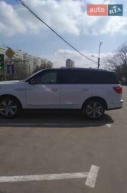 Внедорожник / Кроссовер Lincoln Navigator 2018 в 