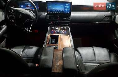 Позашляховик / Кросовер Lincoln Navigator 2022 в 