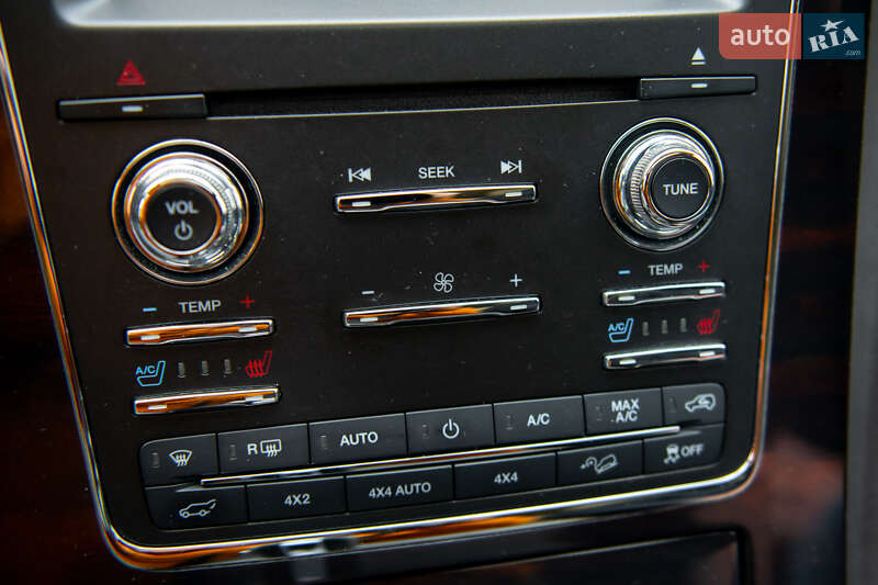 Позашляховик / Кросовер Lincoln Navigator 2015 в Львові фото 52 Позашляховик / Кросовер Lincoln Navigator 2015 в Львові