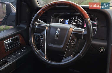 Внедорожник / Кроссовер Lincoln Navigator 2015 в 