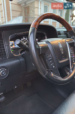 Внедорожник / Кроссовер Lincoln Navigator 2015 в 