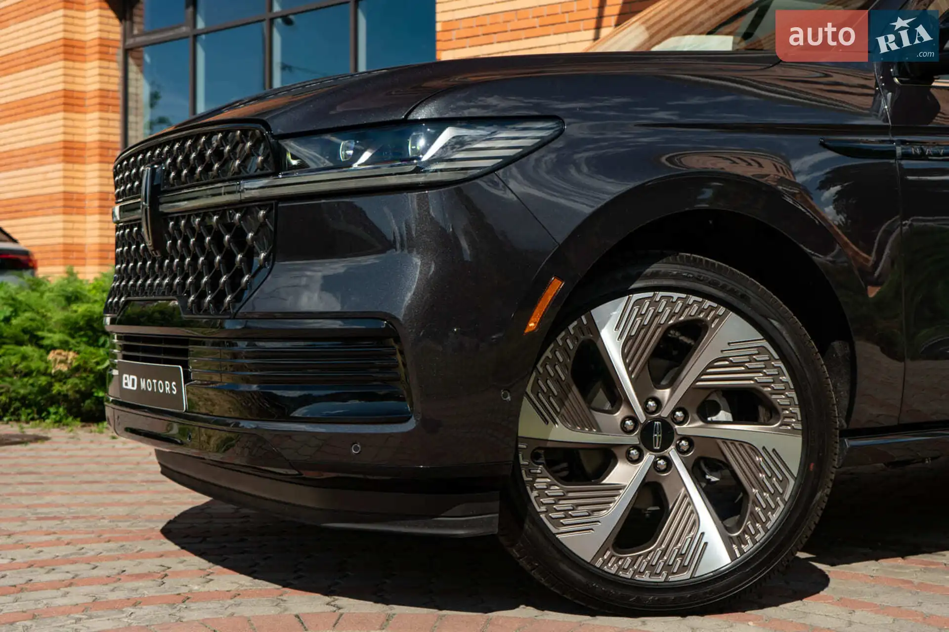 2025 Lincoln Navigator - мініатюра 2