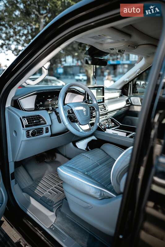 Позашляховик / Кросовер Lincoln Navigator 2021 в Ужгороді