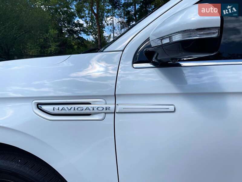 Внедорожник / Кроссовер Lincoln Navigator 2019 в Харькове