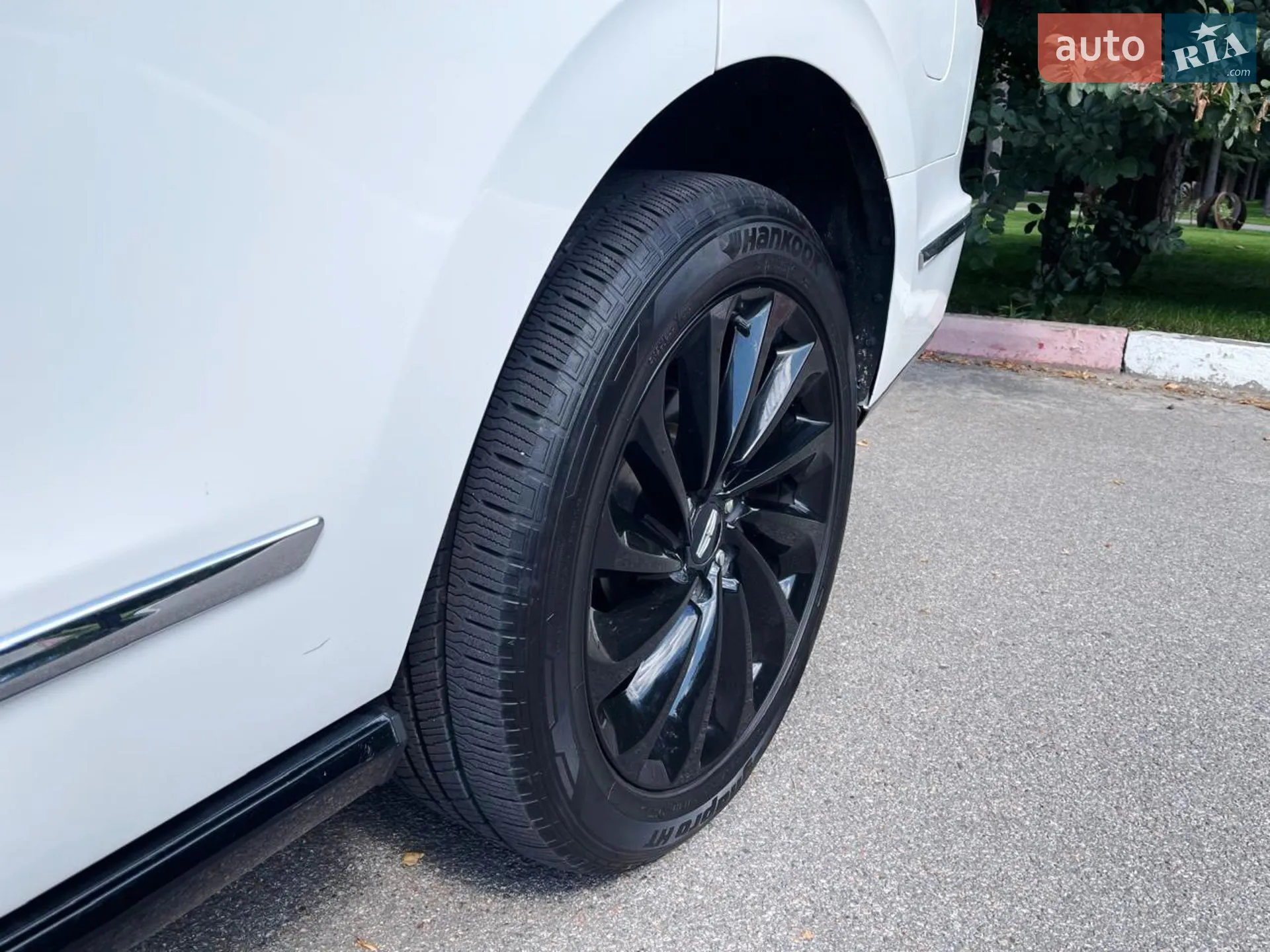 2019 Lincoln Navigator - мініатюра 10