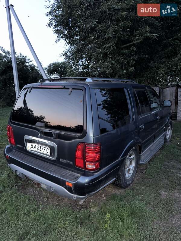 Внедорожник / Кроссовер Lincoln Navigator 2000 в Полтаве фото 4 Внедорожник / Кроссовер Lincoln Navigator 2000 в Полтаве