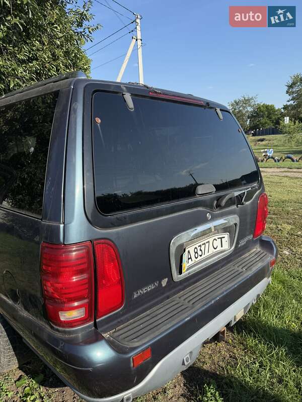 Внедорожник / Кроссовер Lincoln Navigator 2000 в Полтаве фото 8 Внедорожник / Кроссовер Lincoln Navigator 2000 в Полтаве