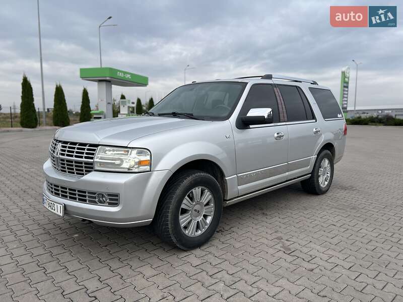 Позашляховик / Кросовер Lincoln Navigator 2010 в Києві