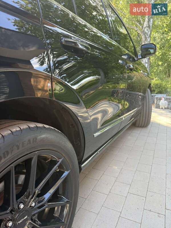 Позашляховик / Кросовер Lincoln Navigator 2020 в Володимирі фото 14 Позашляховик / Кросовер Lincoln Navigator 2020 в Володимирі