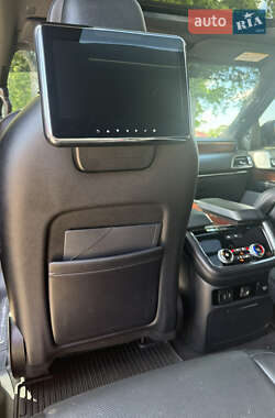 Внедорожник / Кроссовер Lincoln Navigator 2020 в 