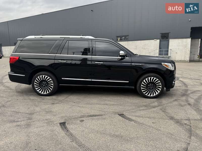 Внедорожник / Кроссовер Lincoln Navigator 2018 в Киеве фото 19 Внедорожник / Кроссовер Lincoln Navigator 2018 в Киеве