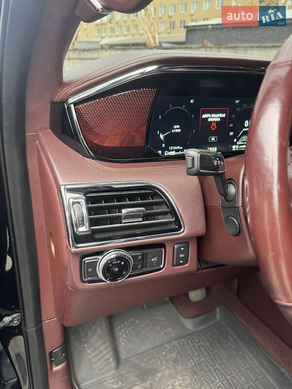 Внедорожник / Кроссовер Lincoln Navigator 2018 в Киеве фото 45 Внедорожник / Кроссовер Lincoln Navigator 2018 в Киеве