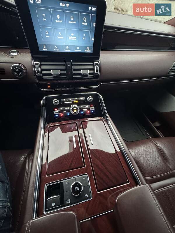 Внедорожник / Кроссовер Lincoln Navigator 2018 в Киеве фото 54 Внедорожник / Кроссовер Lincoln Navigator 2018 в Киеве