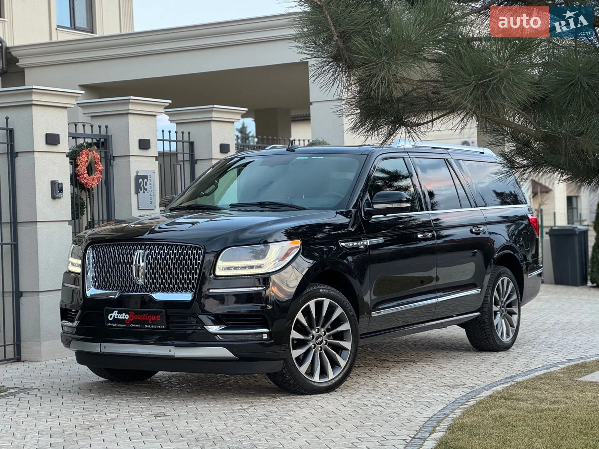2017 Lincoln Navigator - мініатюра 6