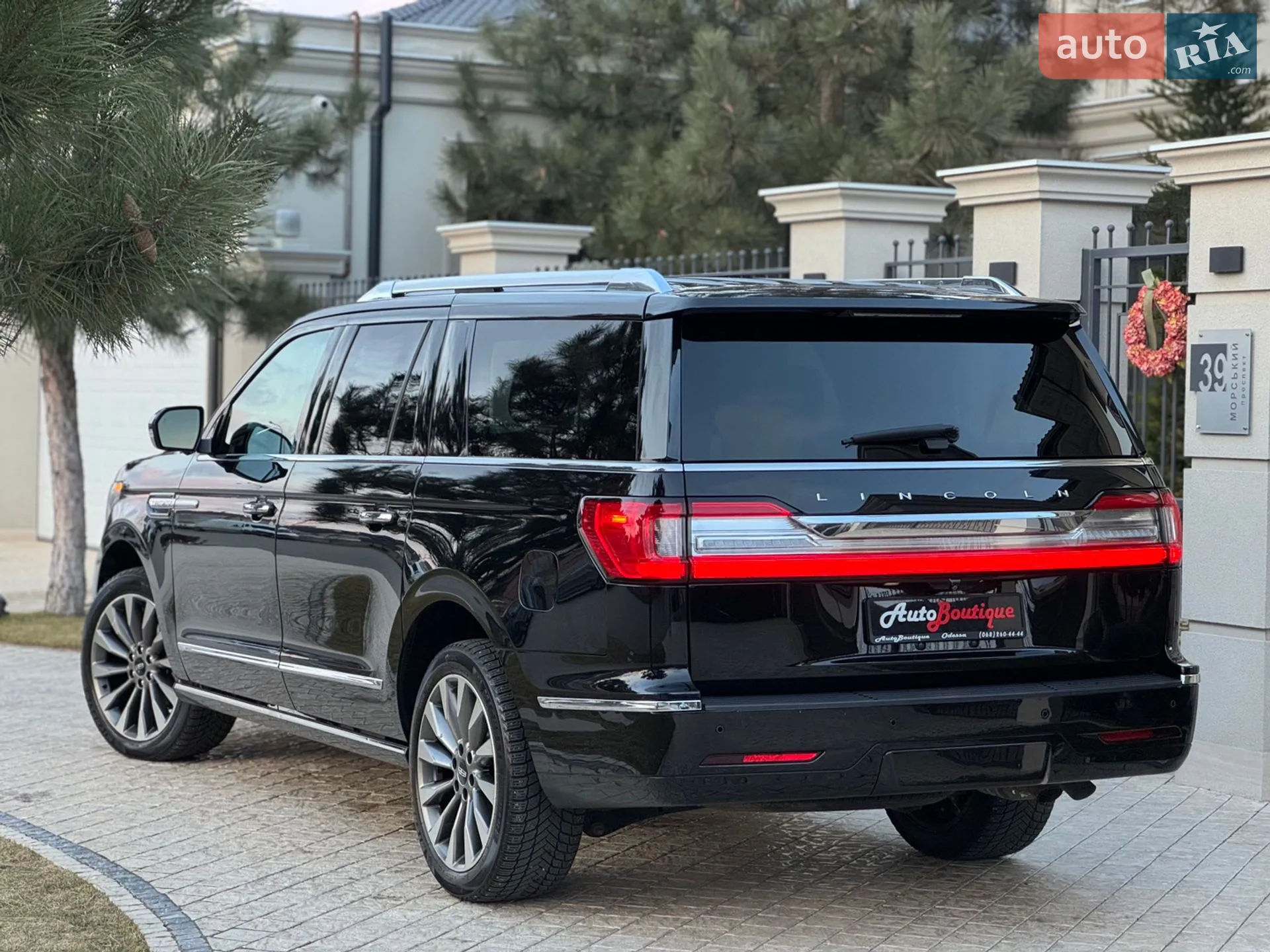 2017 Lincoln Navigator - мініатюра 9