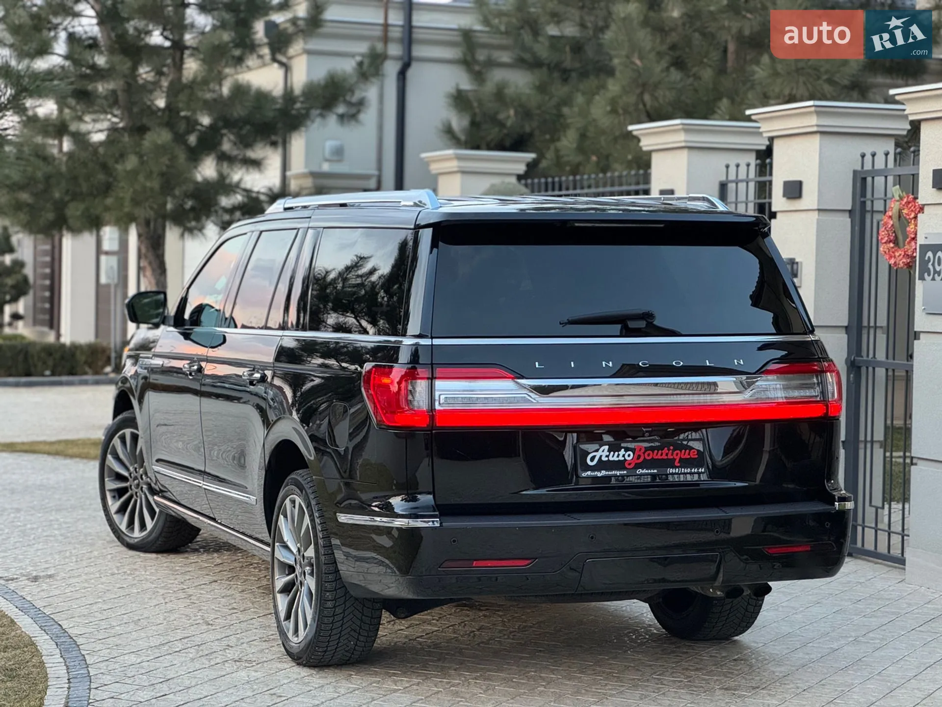 2017 Lincoln Navigator - мініатюра 11