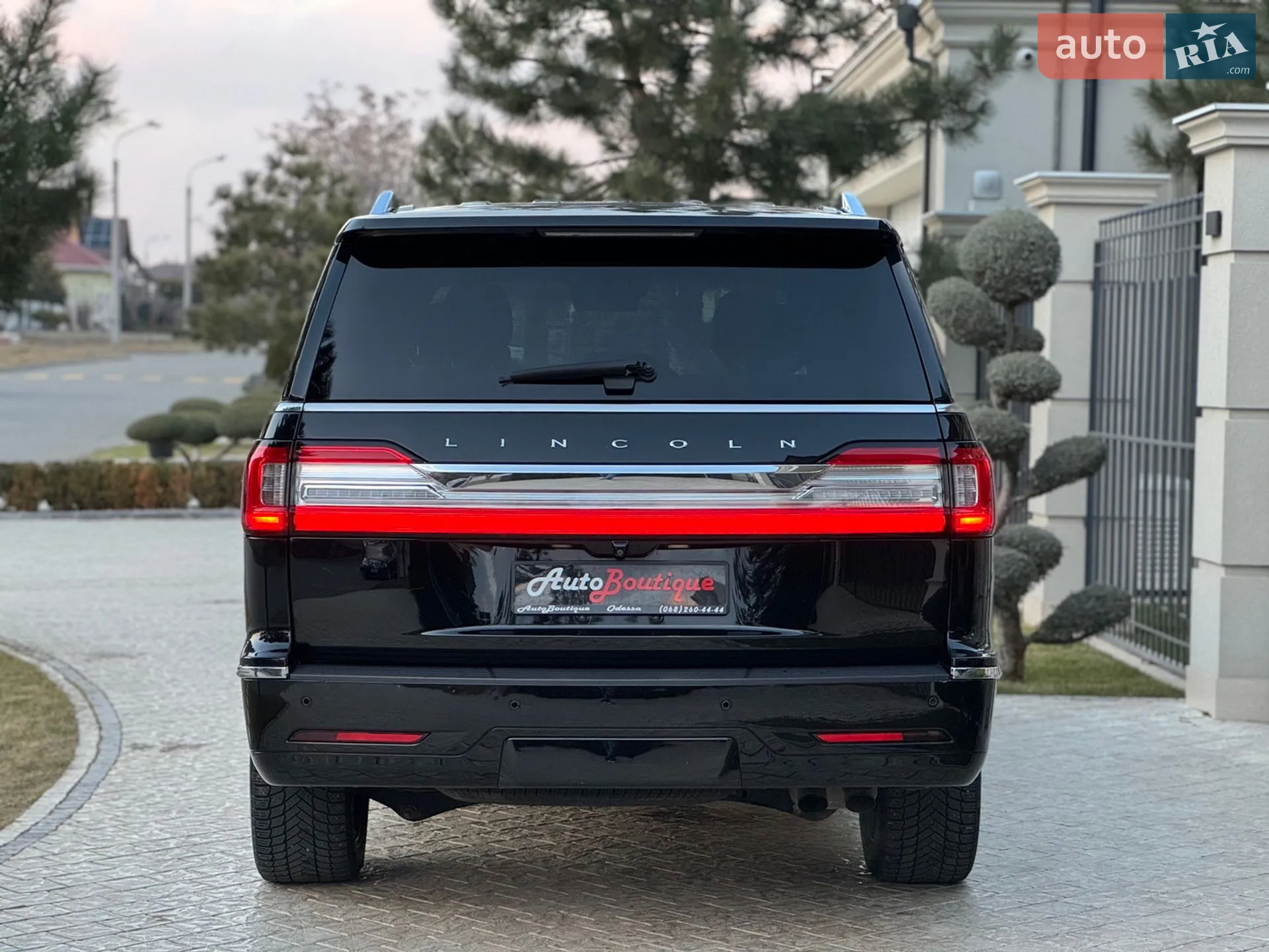 2017 Lincoln Navigator - мініатюра 13