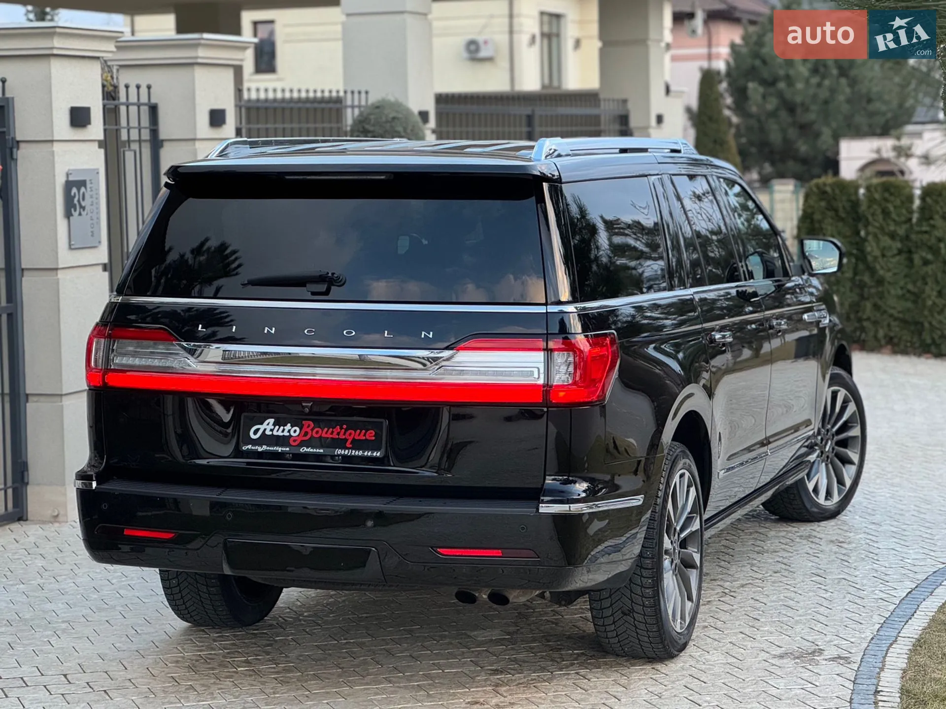 2017 Lincoln Navigator - мініатюра 14